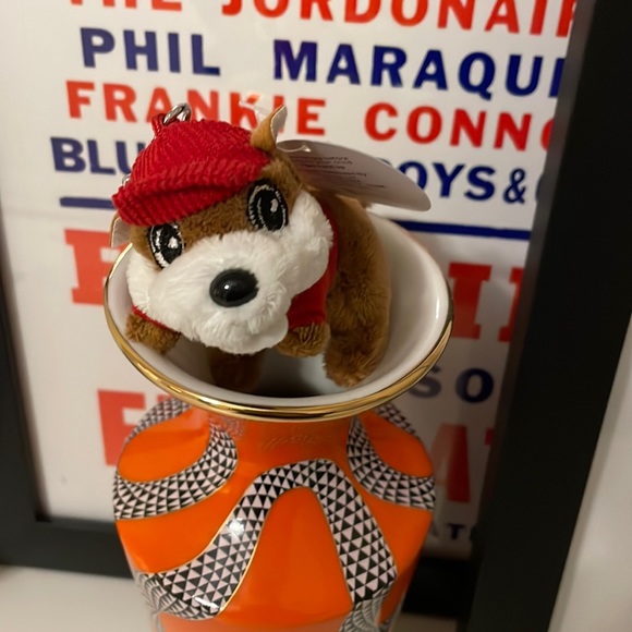 Bucees keychain and fun straw - Picture 1 of 3